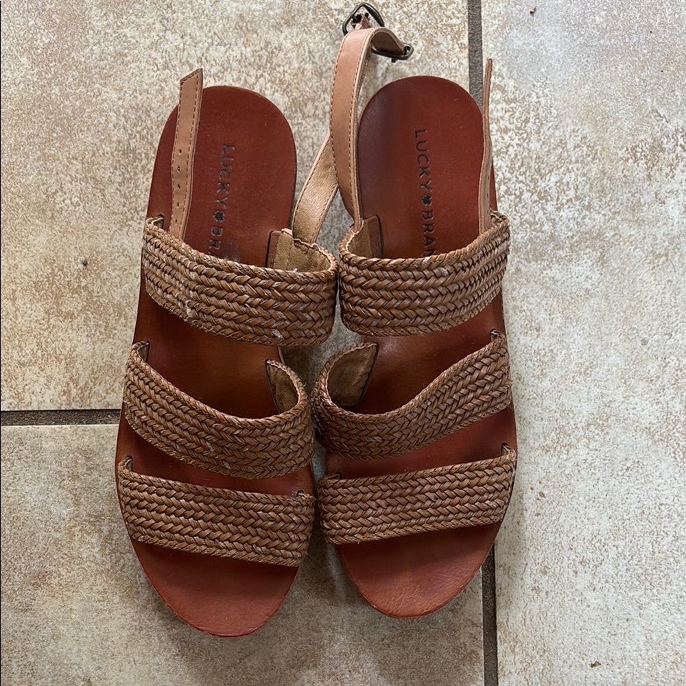 Lucky Brand Women's Tan Sandals